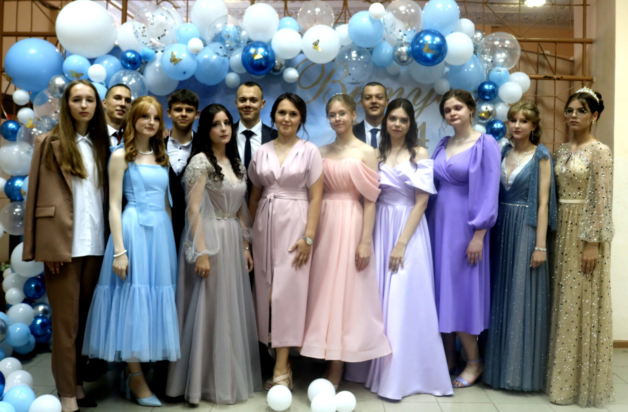 Рогнединские выпускники простились со школой