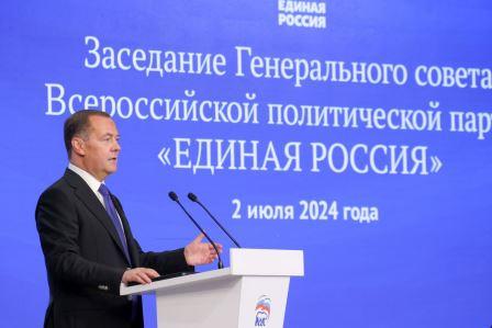 «Единая Россия» выдвинет на выборы разного уровня 342 участника СВО