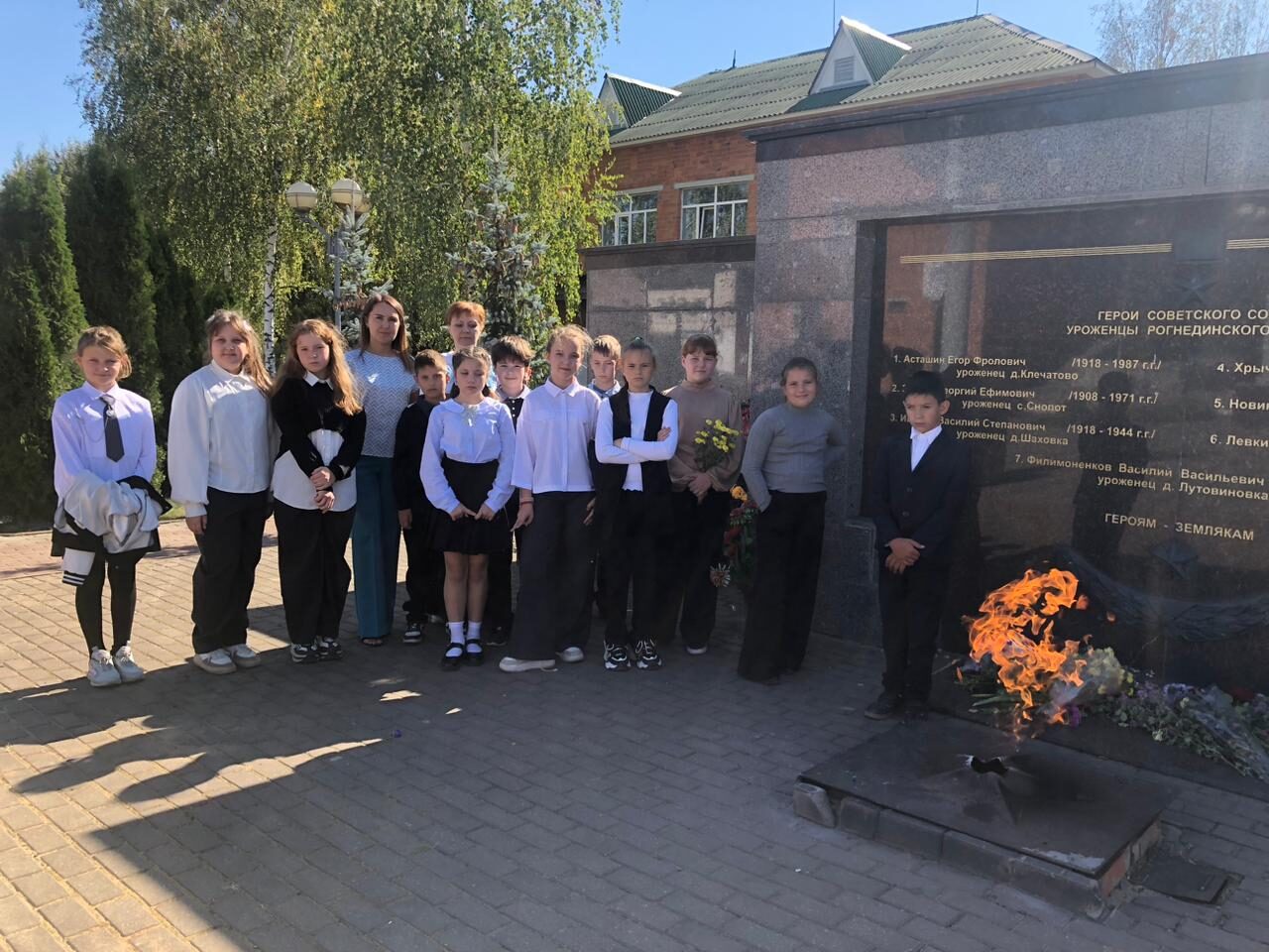 «Я помню. Я чту. Я горжусь» — тематическая экскурсия в Рогнединском районе