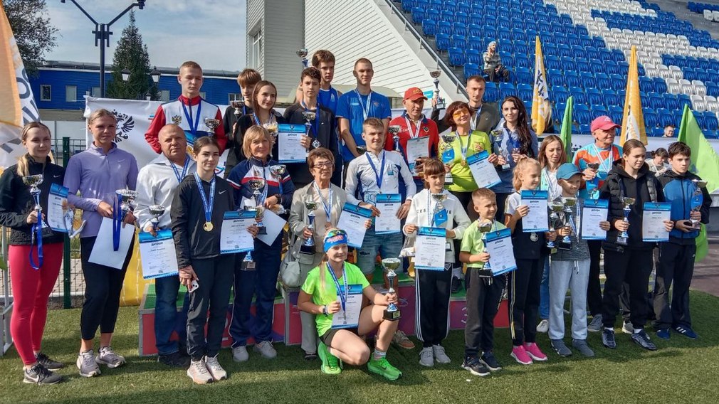 В Брянске торжественно наградили победителей и призеров «Кросса нации-2024»