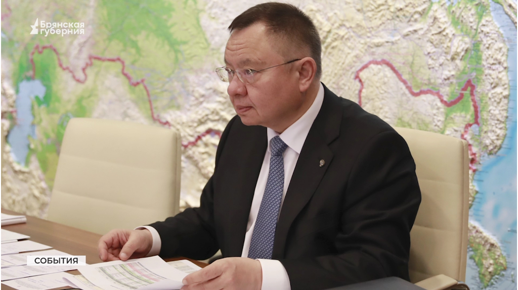 В Москве состоялась рабочая встреча Главы Минстроя России Ирека Файзуллина с замгубернатора Брянской области Николаем Симоненко