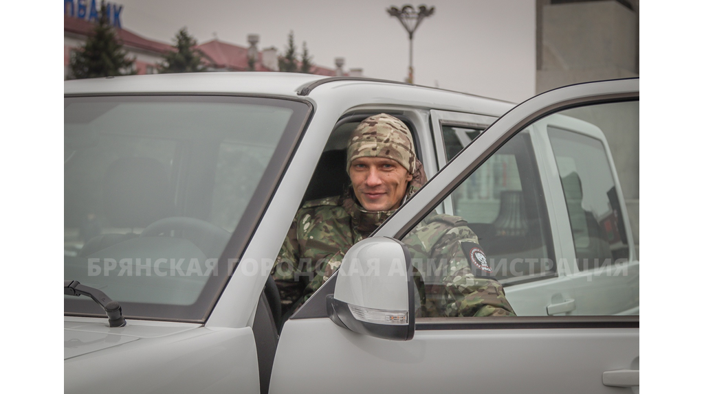 Начальник отдела по транспорту горадминистрации Владимир Борисенков вступил в ряды отряда «БАРС-Брянск»