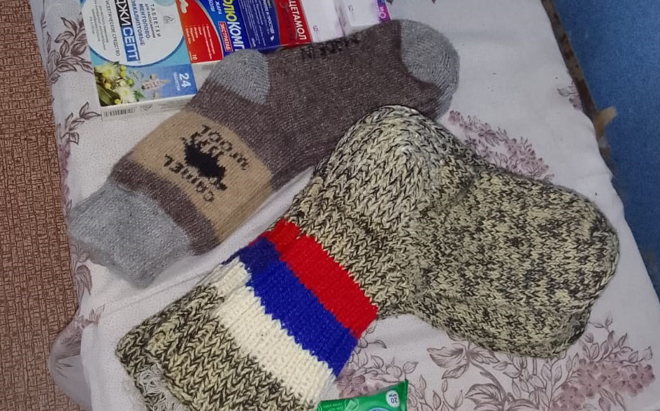 Рогнединский район. Жители Снопота готовят новогодние посылки для бойцов СВО