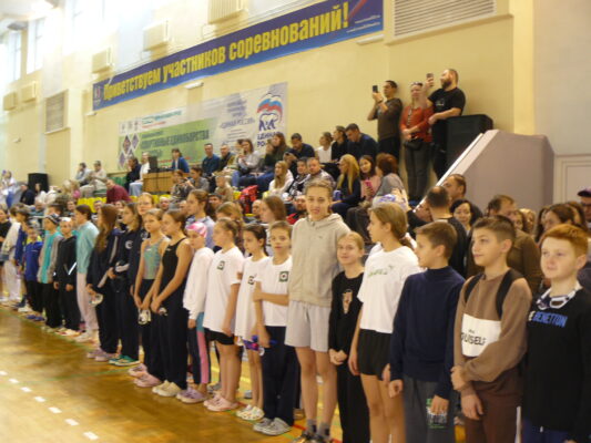 Первенство Брянской области по плаванию стартовало в спортивном комплексе «Триумф» города Фокино