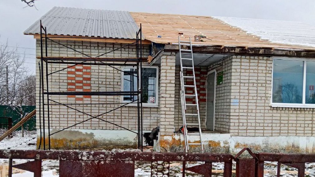 В брянском селе Внуковичи по нацпроекту проводят ремонт ФАПа