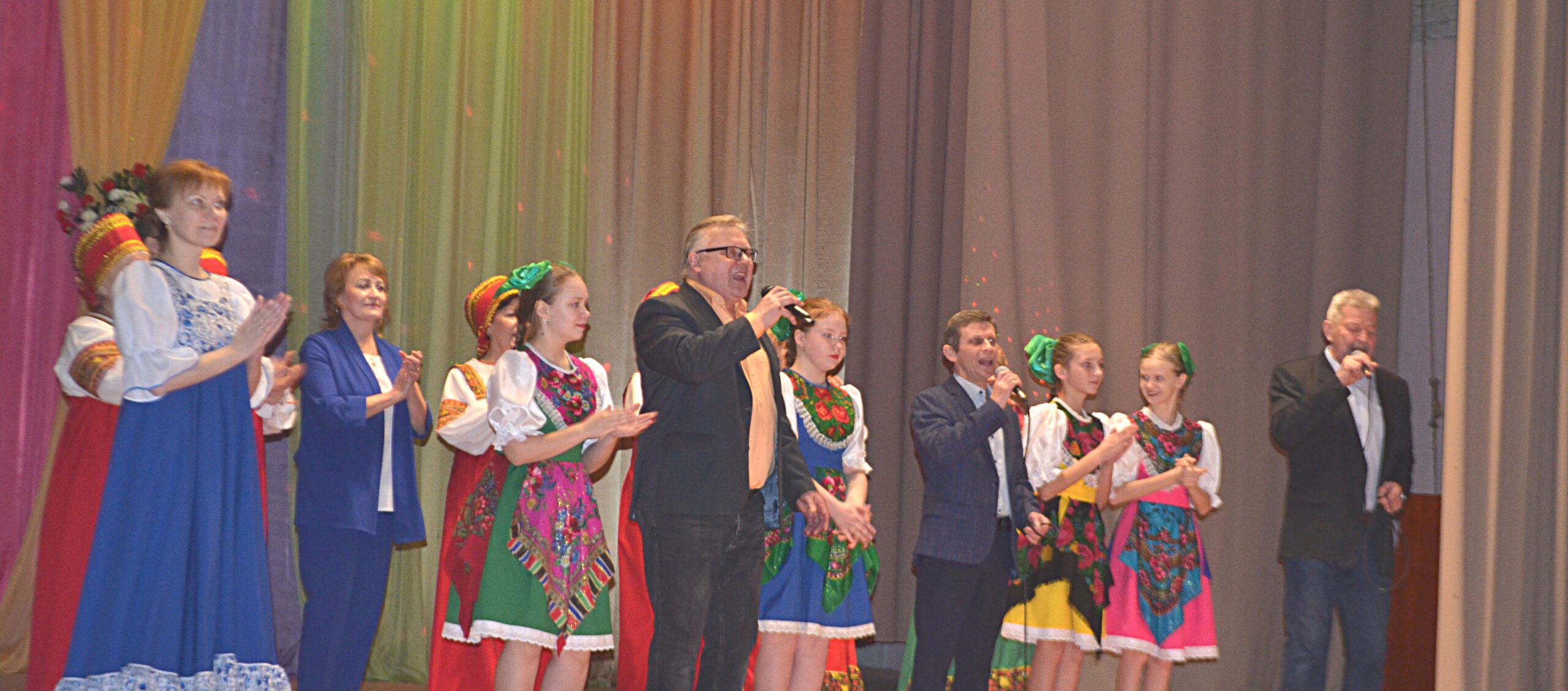 Концерт в честь Дня 8 Марта. Рогнедино