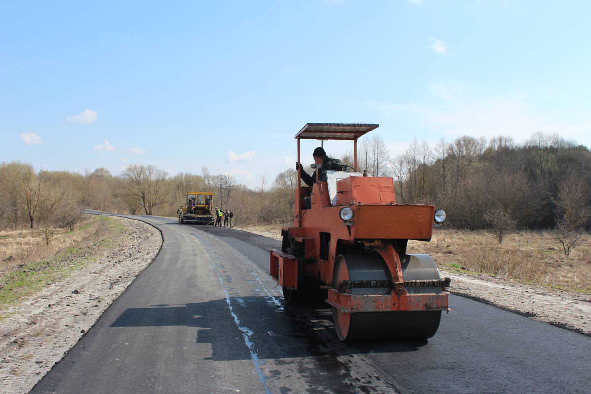 На Брянщине стартовал капитальный ремонт дороги «Украина-Суземка»
