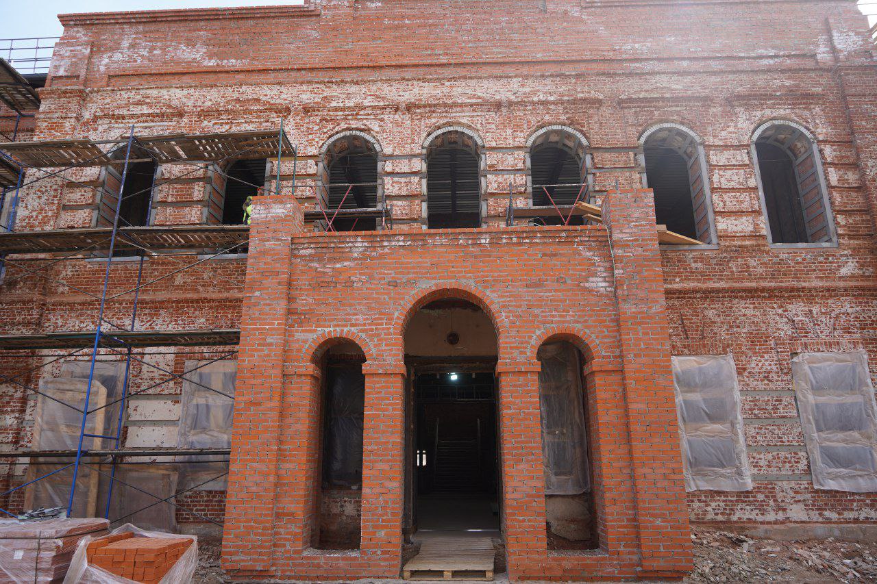 Брянский губернатор рассказал о ходе строительства детского технопарка «Кванториум» в Клинцах