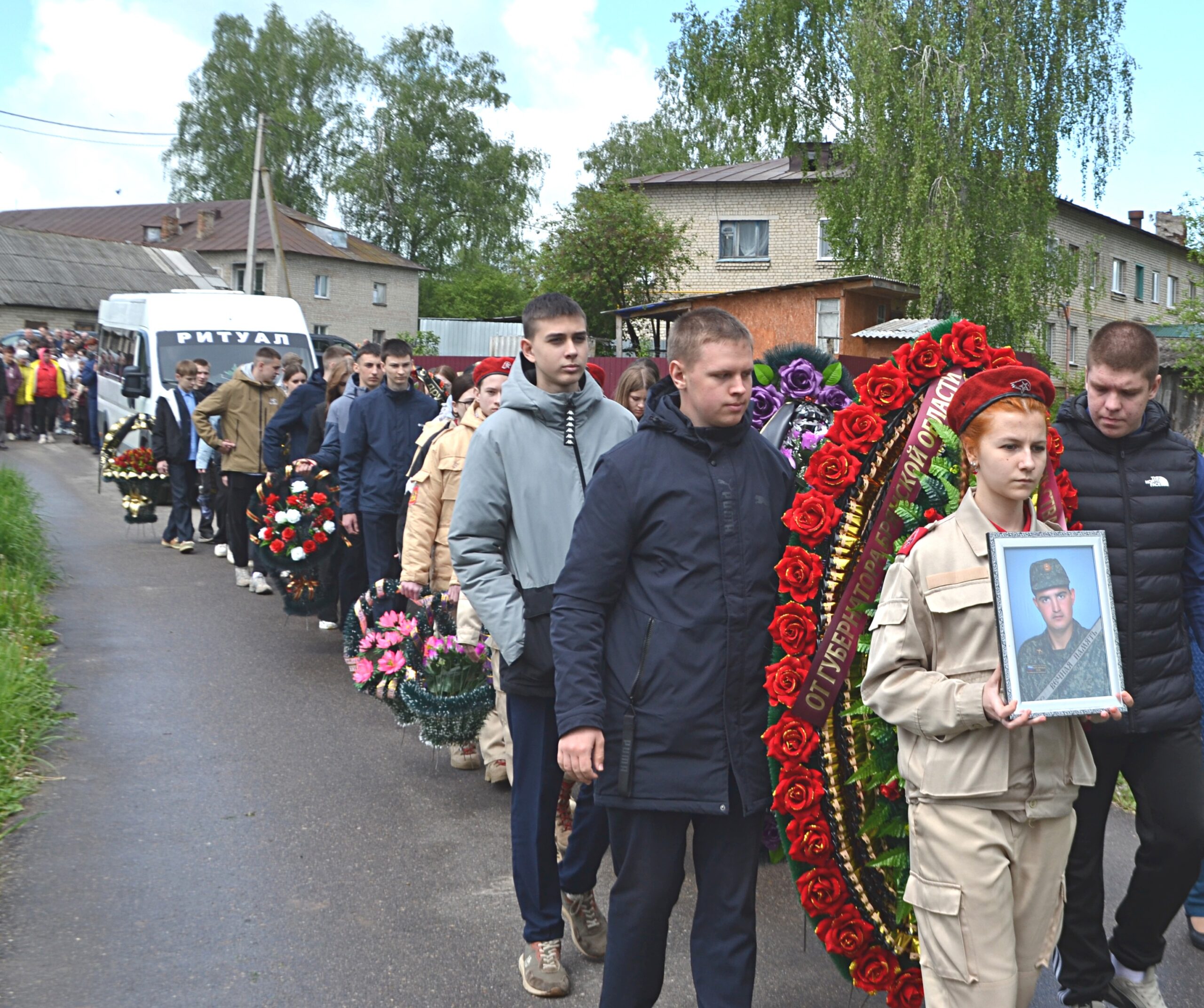 В Рогнедино попрощались с воином, погибшем на СВО