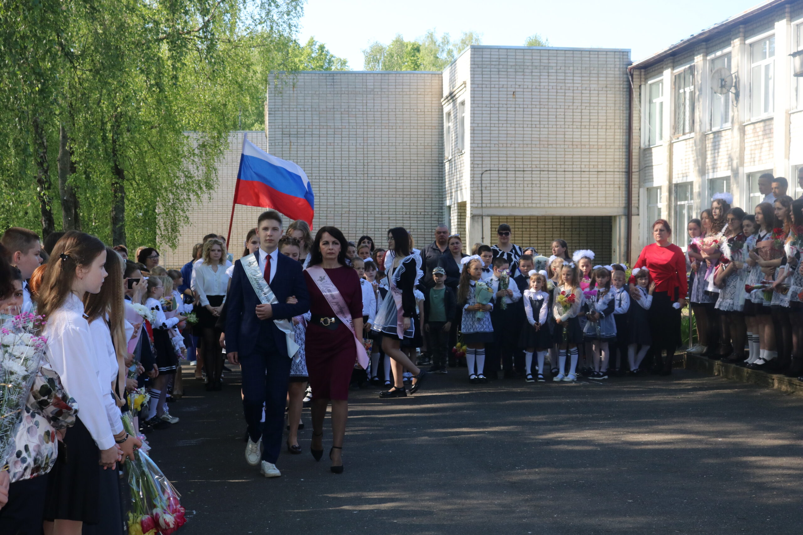 Последний звонок в Рогнединской школе