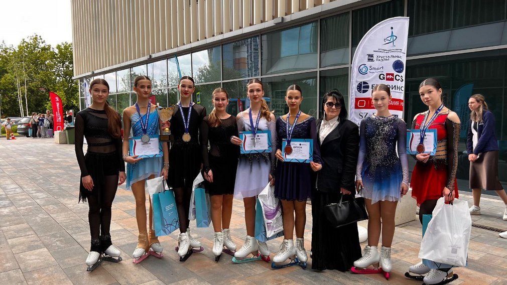 Брянские фигуристки получили высокую оценку судей на соревнованиях в Москве