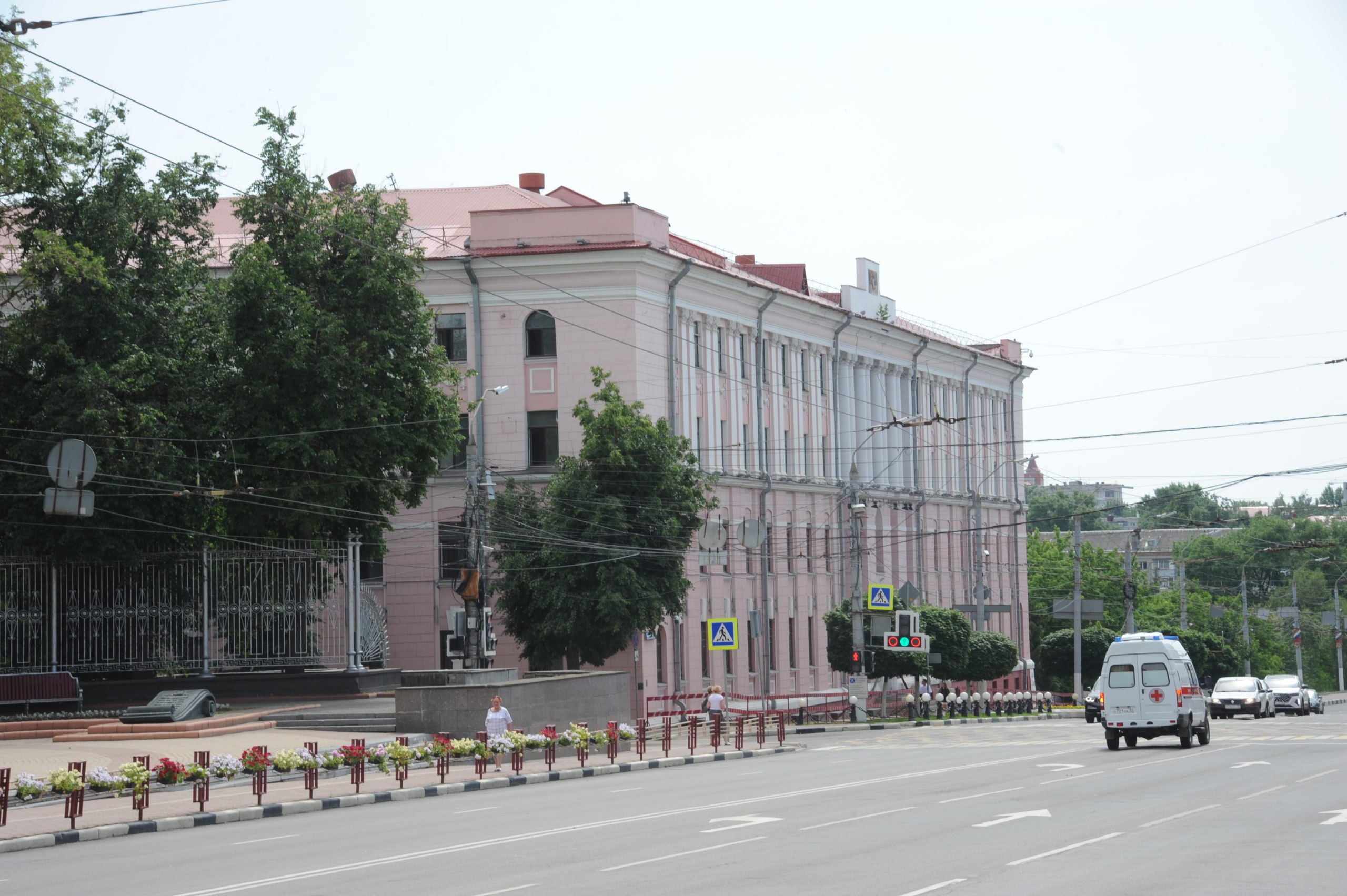 Брянский губернатор рассказал о ходе работ в здании филиала Сеченовского университета