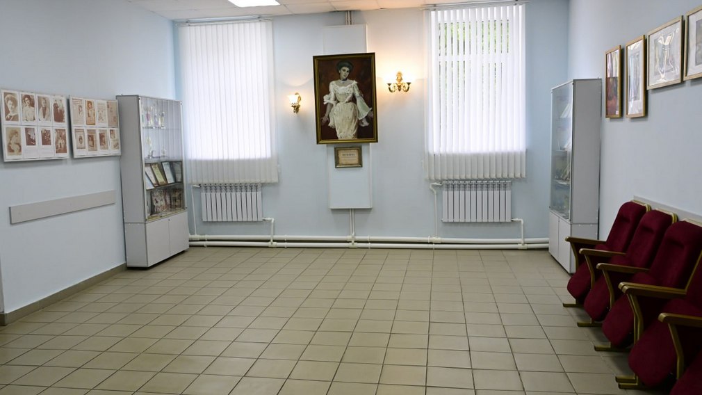 В Трубчевской ДШИ имени Анастасии Вяльцевой детей обучают разным видам искусств