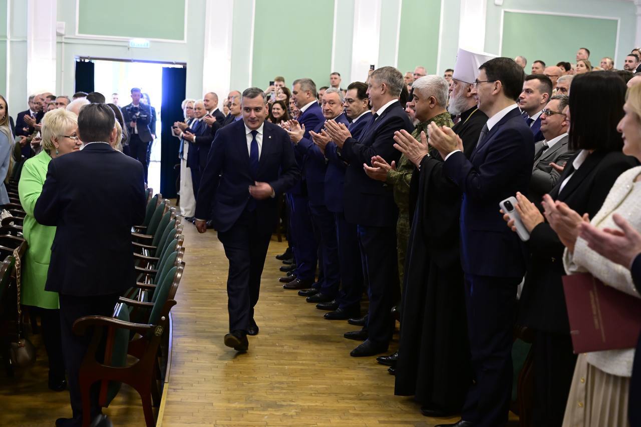 Глава Брянщины Александр Богомаз поздравил Александра Хинштейна с вступлением в должность Губернатора Курской области