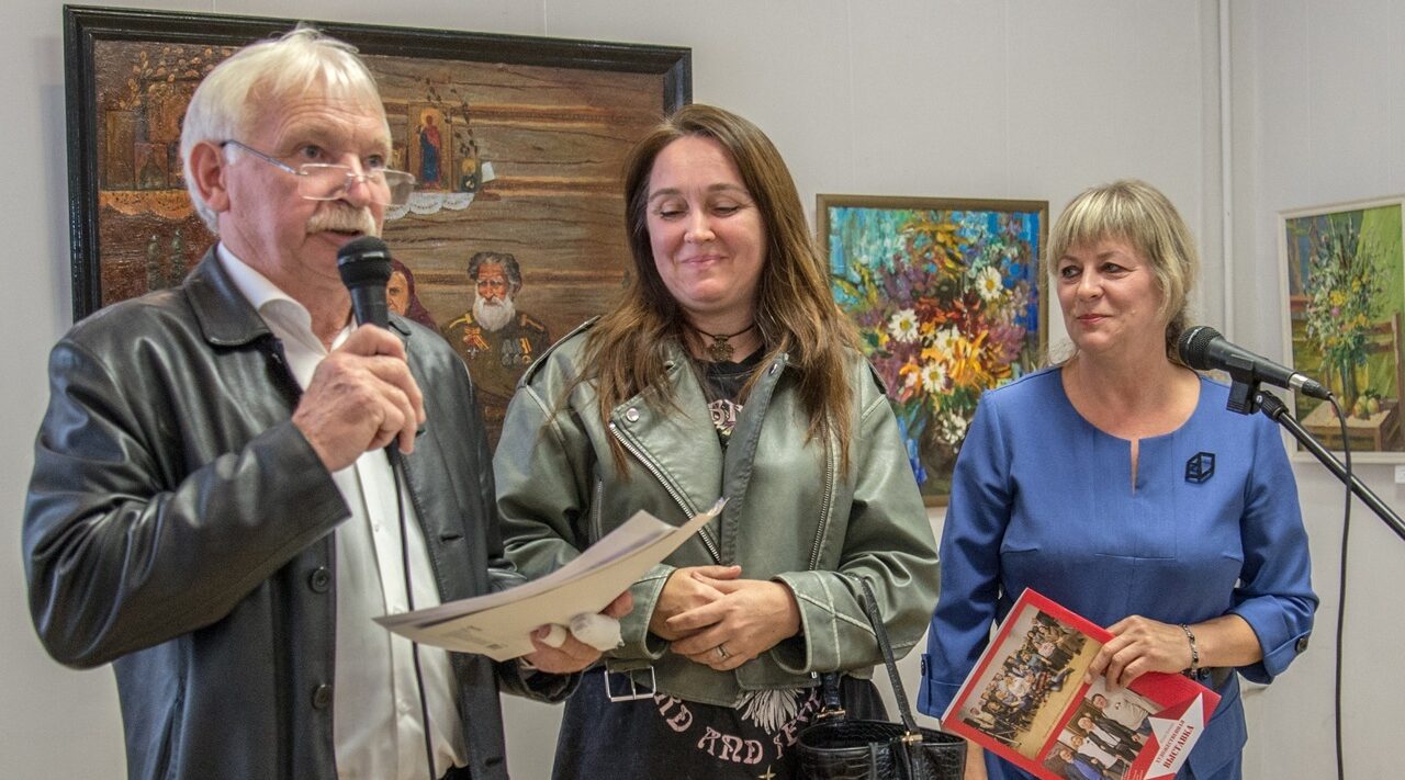 В Городском выставочном зале открылась отчётная выставка Брянского отделения Союза художников России