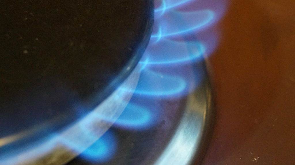 Губернатор Брянской области потребовал жёстко разобраться с мошенниками в ЖКХ