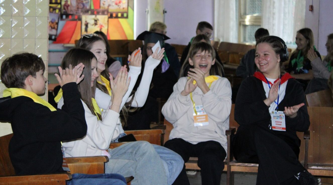 В брянской Жуковке развернулись три масштабные областные профильные смены