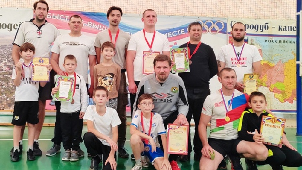 В брянском Стародубе прошло мероприятие, посвященное Дню отца