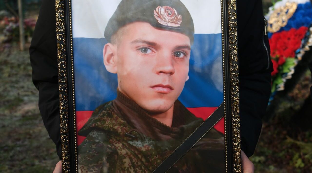 В Рогнединском районе 16 ноября простились с двумя погибшими в зоне СВО