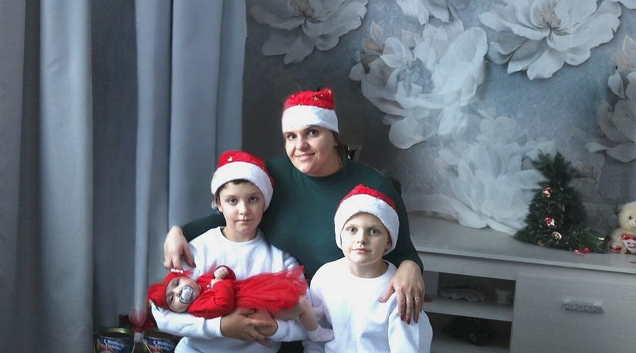 С Новым годом, Рождеством — настоящим волшебством