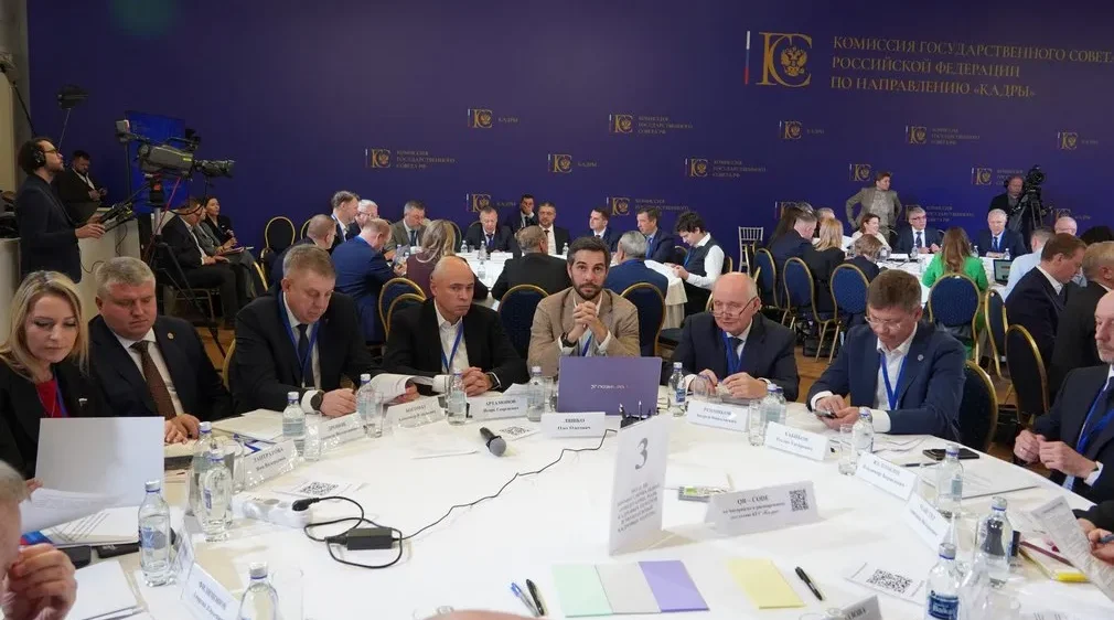 Брянский губернатор принял участие в заседании комиссии Госсовета