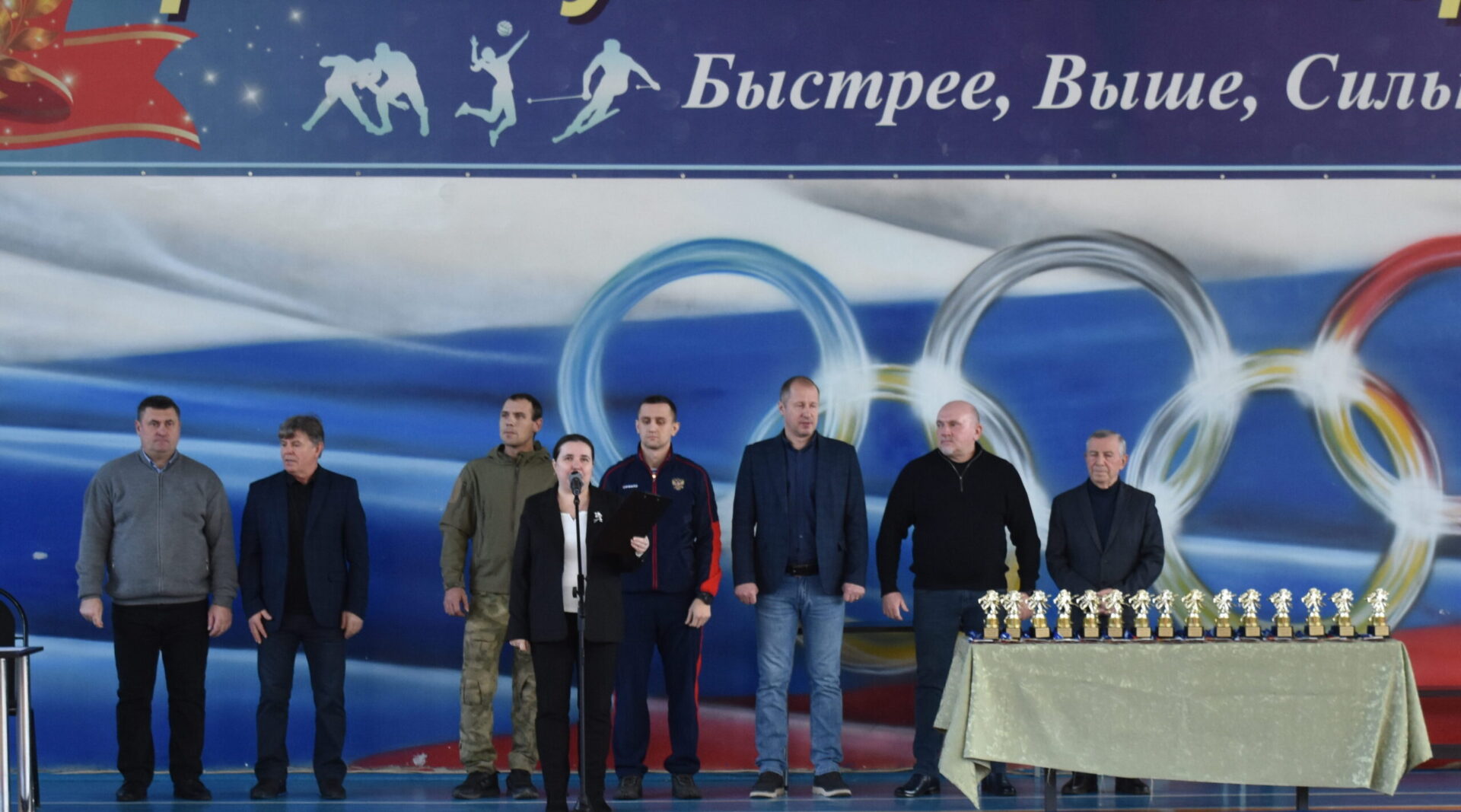 В брянском Дятьково проходит турнир по вольной борьбе