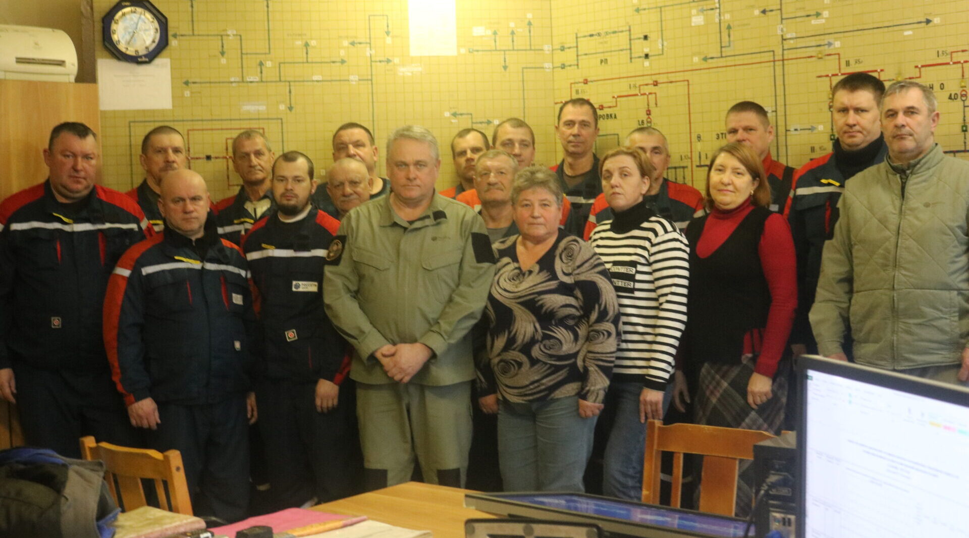 Труд высокого напряжения