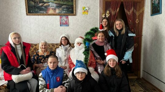 Активисты Движения первых поддерживают ветеранов войны