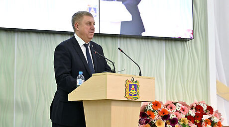 Губернатор Александр Богомаз поздравил брянских ученых с Днём российской науки