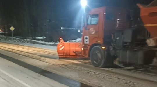 За выходные в Брянской области от снега очисти более 13 тысяч км дорог