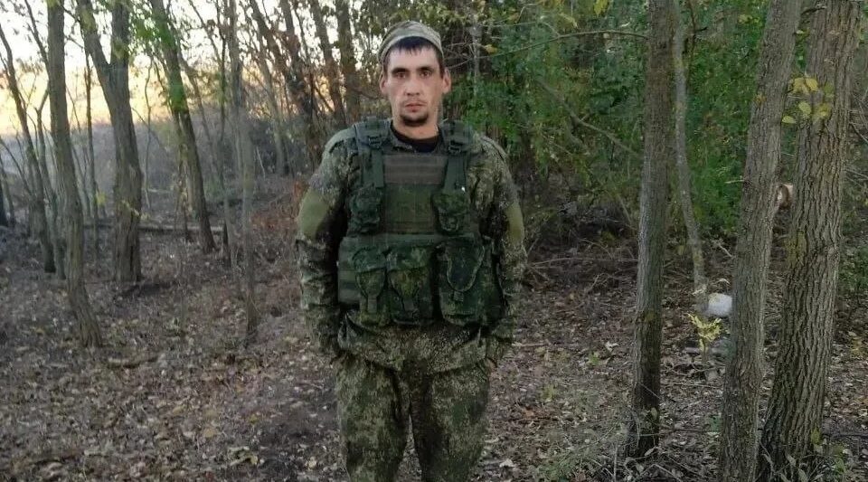 С погибшим на СВО Василием Золотенковым простились в п. Рогнедино Брянской области