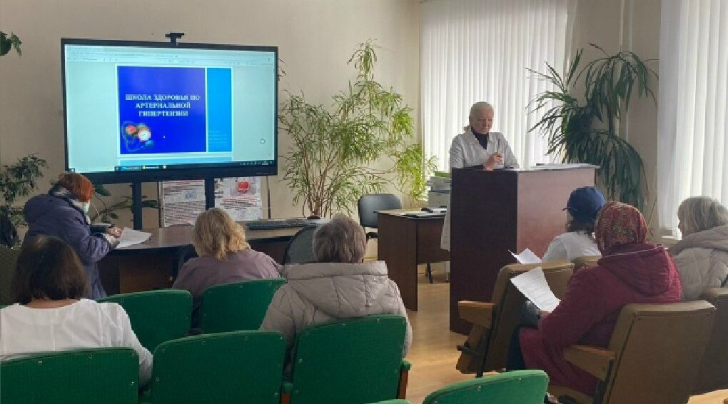 В Унечской ЦРБ открыли школу для пациентов с артериальной гипертензией