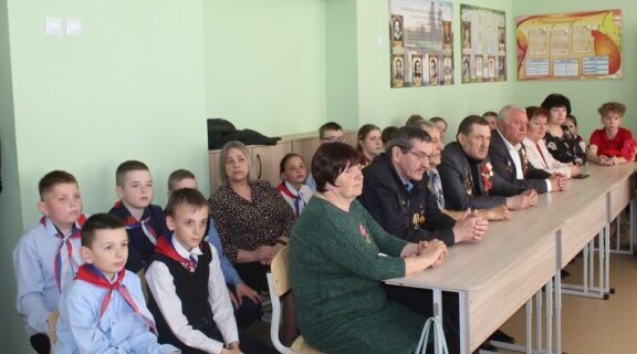 В Гордеевской школе состоялся круглый стол «Чернобыль: 40 лет памяти и подвига»