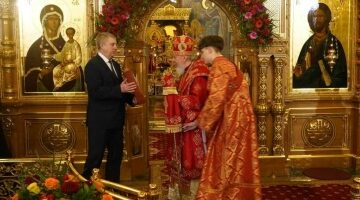 Губернатор Брянской области поздравил земляков со Светлой Пасхой