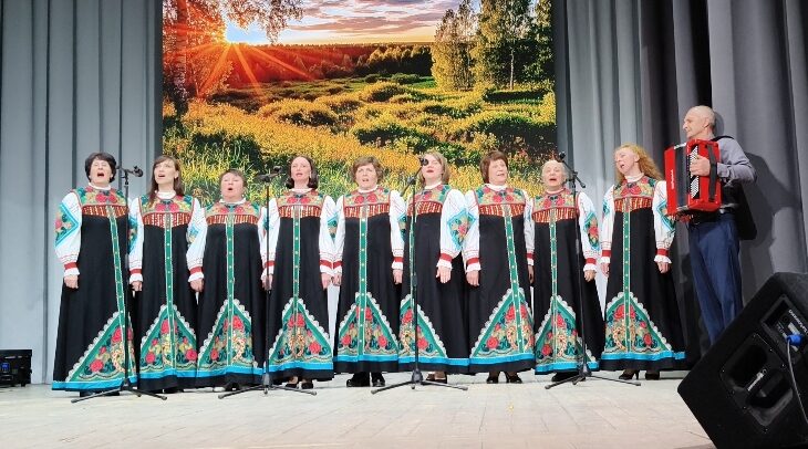 В брянском Климово 1 мая прошел праздничный концерт под названием «Старые песни о главном»