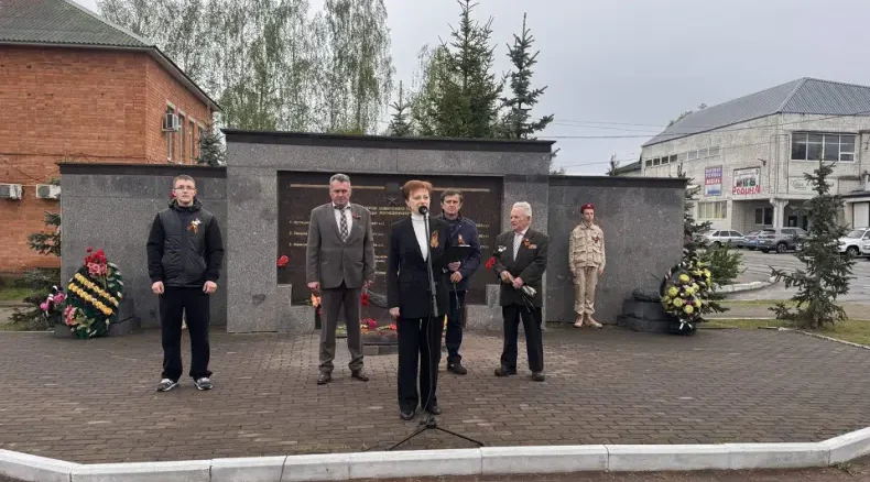 В Рогнедино прошел торжественный митинг, посвященный 81-й годовщине Великой Победы