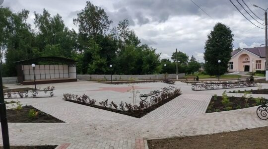 В брянских Выгоничах завершили четвёртый этап обновления Аллеи Славы