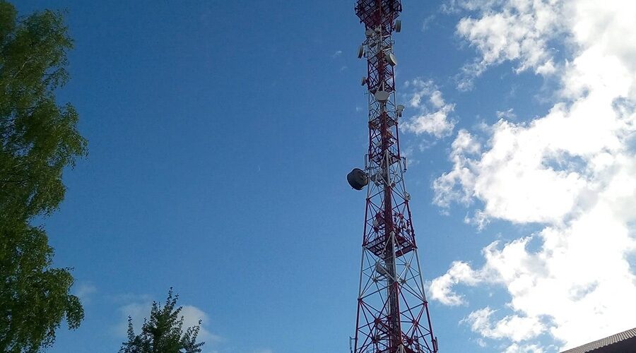 В Брянской области выбирают населенные пункты, где в 2027 году появятся станции мобильной связи